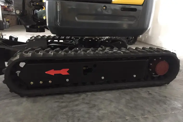guntergrossman-GG1700-escavatore-online